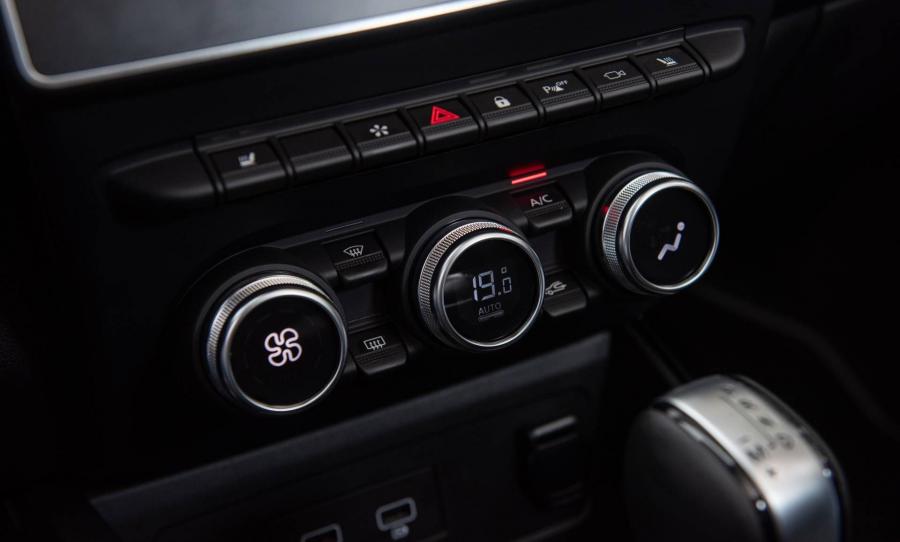Детали интерьера Renault Arkana 2019 года  (фото 70 из 91)